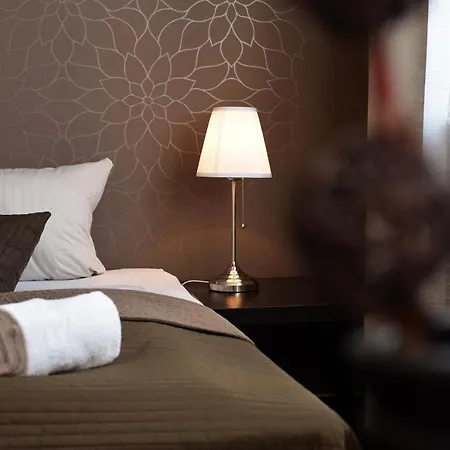 Buergerhof Hotell 3*