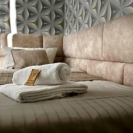 Hotel Buergerhof 3*