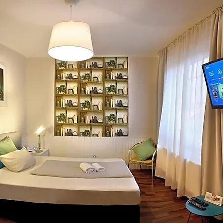 Buergerhof Hotel