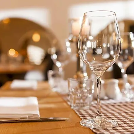 Hotel Buergerhof 3*