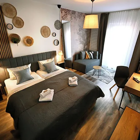 Buergerhof فندق كولونيا