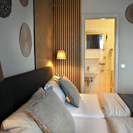 Buergerhof فندق 3*