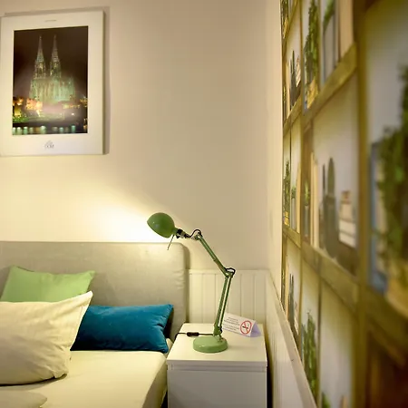 Hotel Buergerhof 3*