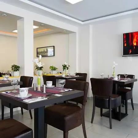 Hotel Buergerhof 3*